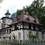 Bukowy Dworek 3* Szczawno-Zdroj