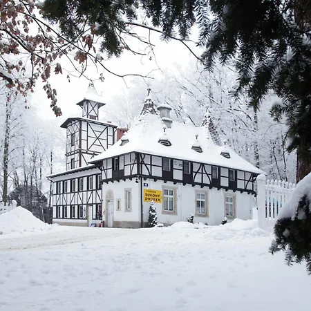 Bukowy Dworek Bed & Breakfast Szczawno-Zdroj