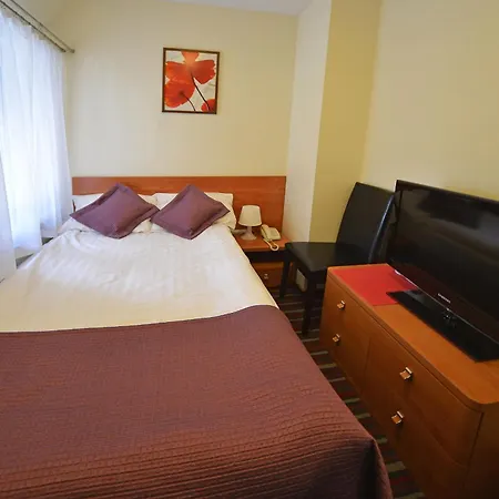 Bukowy Dworek Bed & Breakfast Szczawno-Zdroj