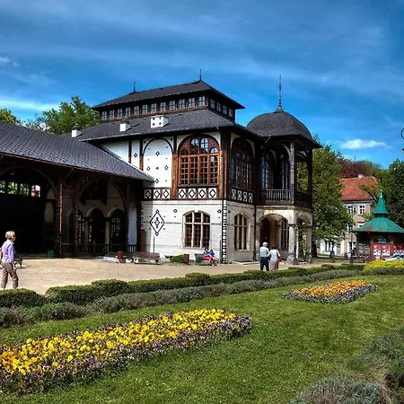 Bukowy Dworek 3* Szczawno-Zdroj